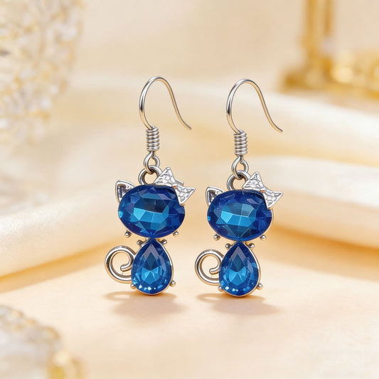 Creative Heart-Shaped Crystal Cat Pendant Earrings